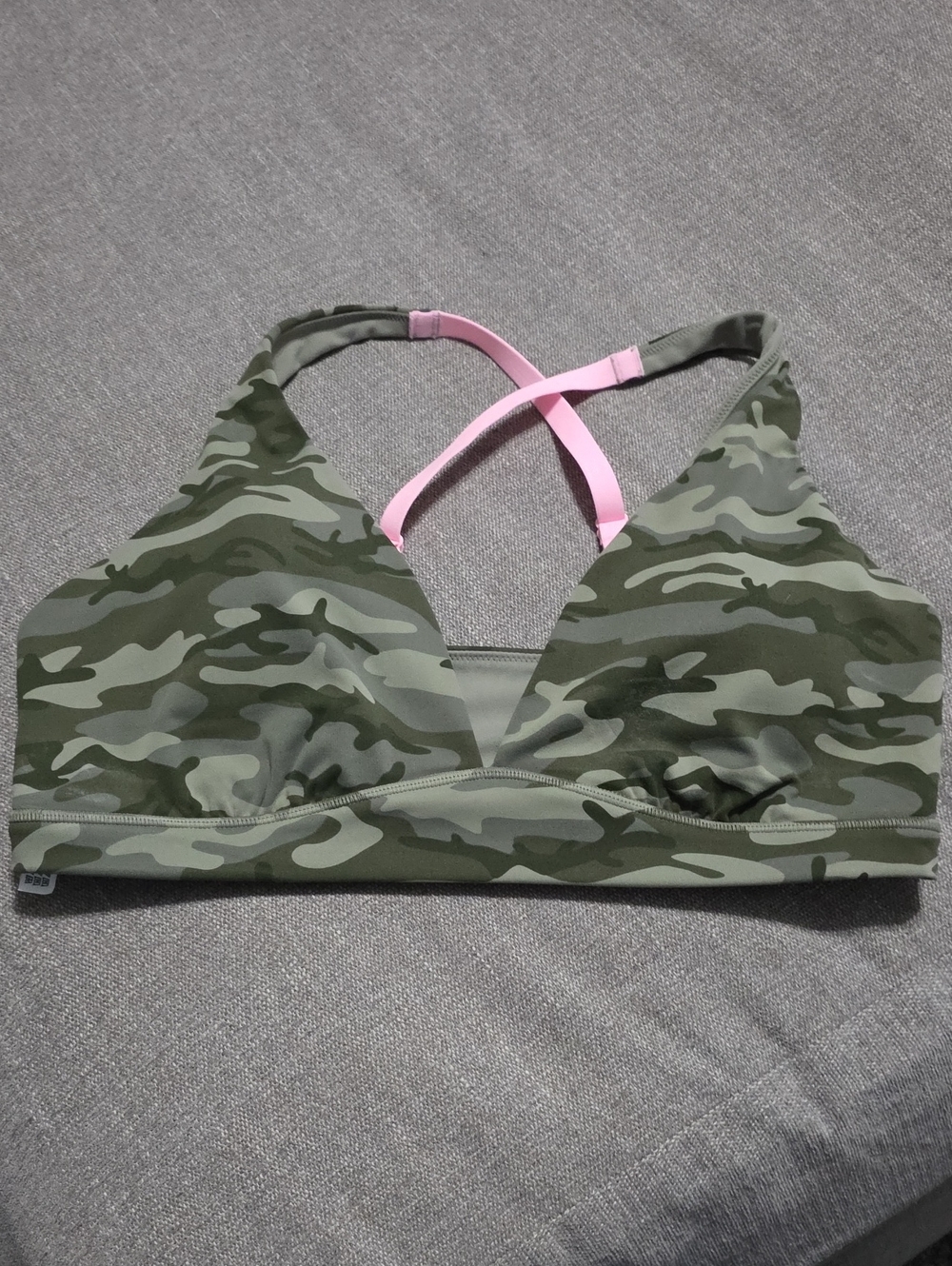 Victoria's Secret Pink Relay Camo Criss Cross Plunge Sports Bra XL NWT